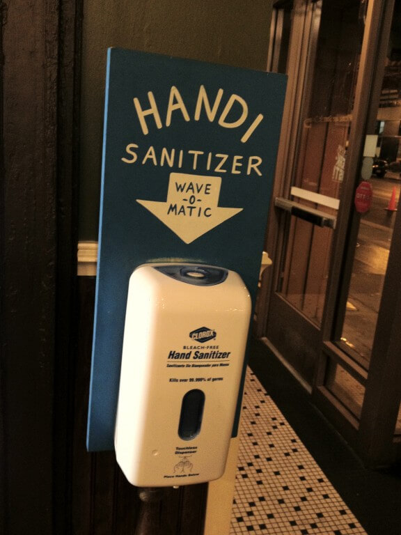 U nas nieznane. Do czyszczenia rąk. Popularne w lokalach z sandwiczami.
