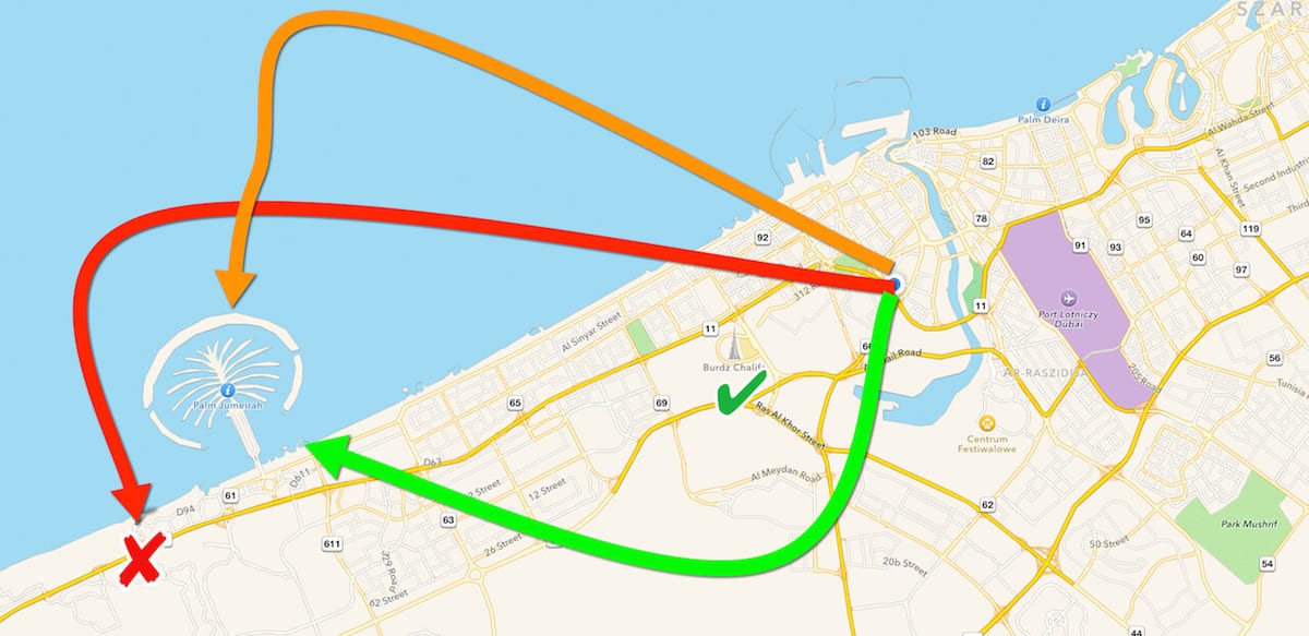 Czerwona strzałka oznacza miejsce, w którym dziś jesteśmy. To prawie sam koniec Dubaju, jakieś 30 km od mojego hotelu. Pomarańczowa oznacza wyspę palmową, do której miałem nadzieję dziś dojść, ale okazało się, że to kompletnie nei ten teren. Nawet skrawka nie zobaczyłem. Zielona strzałka oznacza również miejsce, do którego miałem dojść. Ten słynny hotel al-Arab. Jego z kolei widziałem z metra. Jakieś 10 minut jazdy od mariny. Pomarańczowy i zielony cel jest na jutro. Pójdę tam w dzień.
