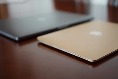 Fakty i mity o MacBook Pro 2016 - dlaczego nie warto słuchać "ekspertów"?