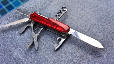 Huntsman. Dlaczego potrzebujesz tego scyzoryka?