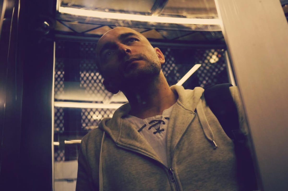 I jeszcze szybka samojeb…ekhm..to nie ten blog. Selfie. Widoki miasta odwróciły uwagę ode mnie i pewnie nawet nie zauważyliście, że to pierwsze zdjęcie na którym jestem w Dubaju. Cóż… będzie w piątek interesujący wpis, wyjaśniający to. A wyjaśnienie będzie mrożące krew w żyłach.