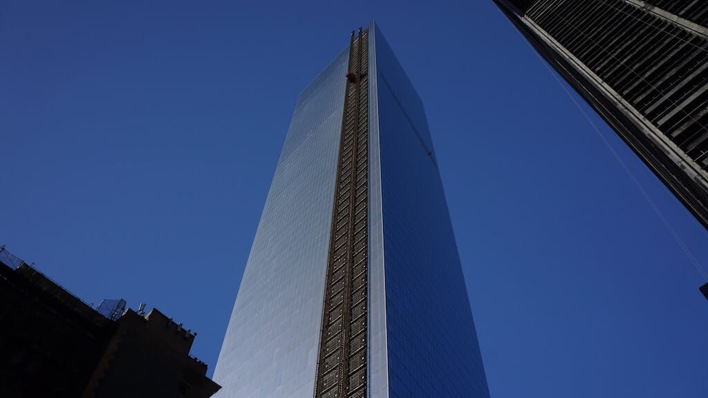 World trade center na blekitnym niebie
